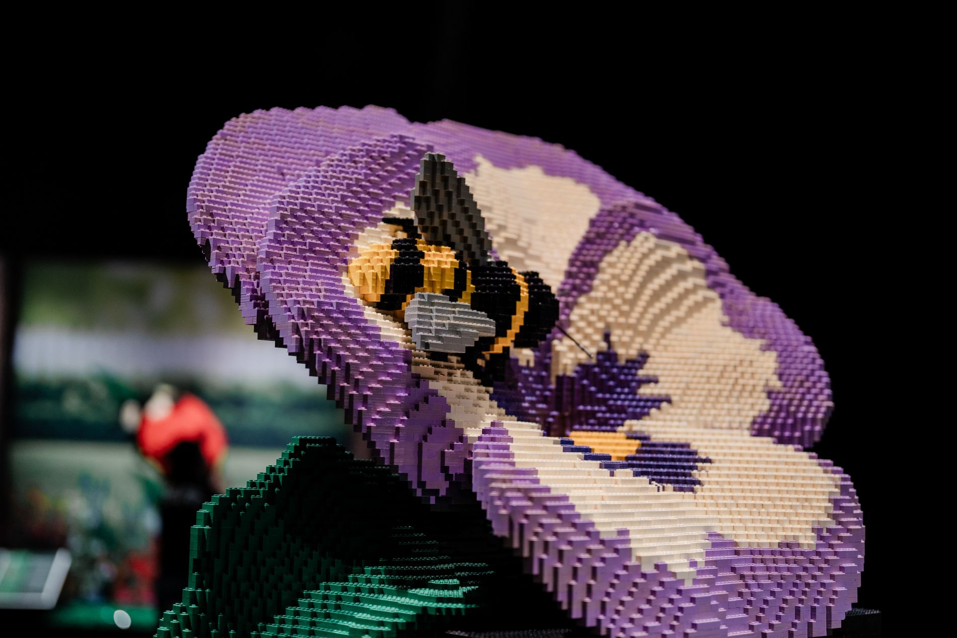 This sculpture, "Pansy and Bee," created by artist Sean Kenney in 2015 took 240 hours and 29,314 LEGO® bricks to build. (Photo/ Mio Sison III)