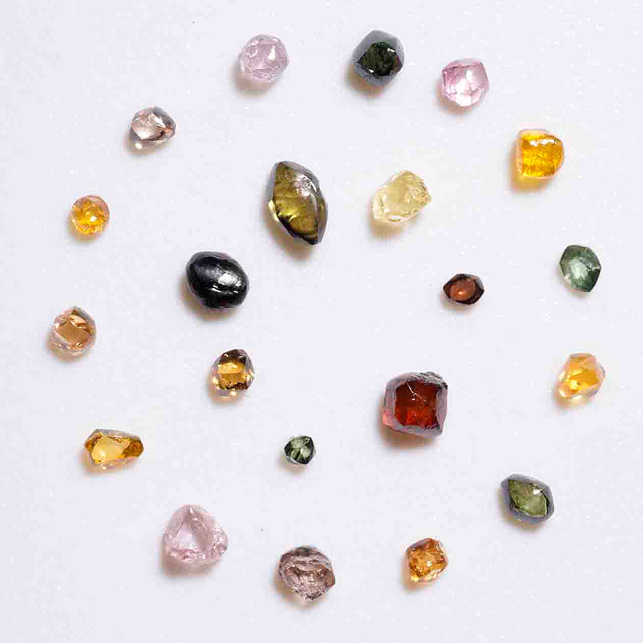 Fancy Colored Diamonds loading=